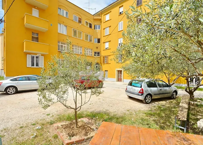 Apartment Populare