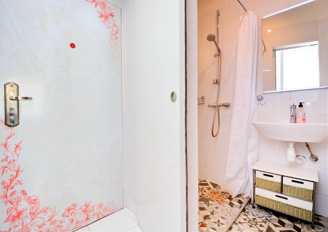Apartament Populare *